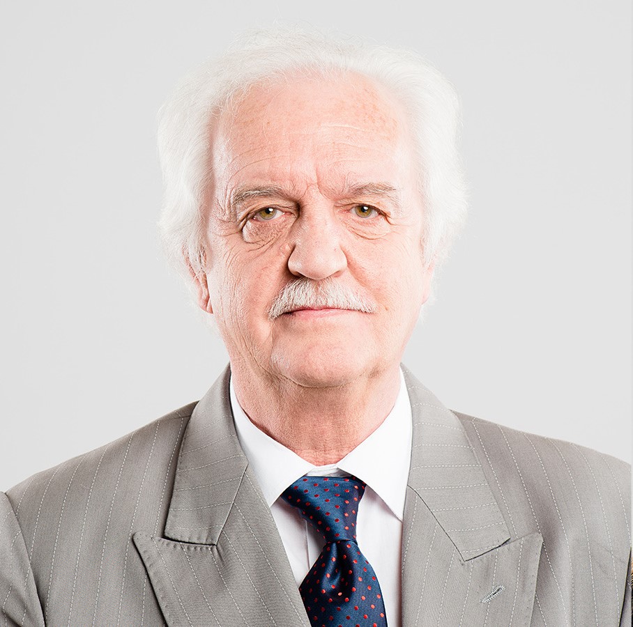 Jarosław F.